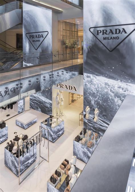 prada printemps paris|tripadvisor printemps Paris.